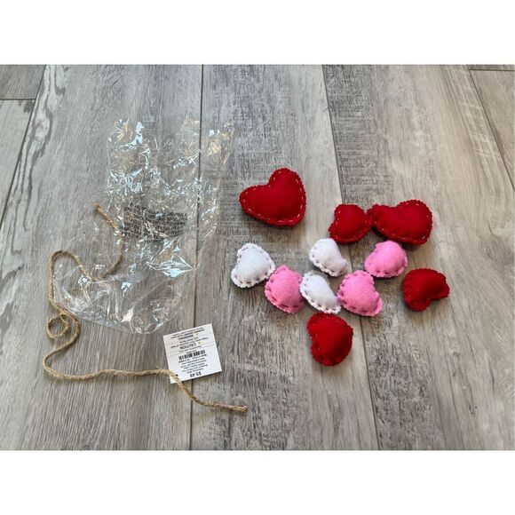 Hobby Lobby Valentines Felt Heart Fillers Decorations - Picture 1 of 6